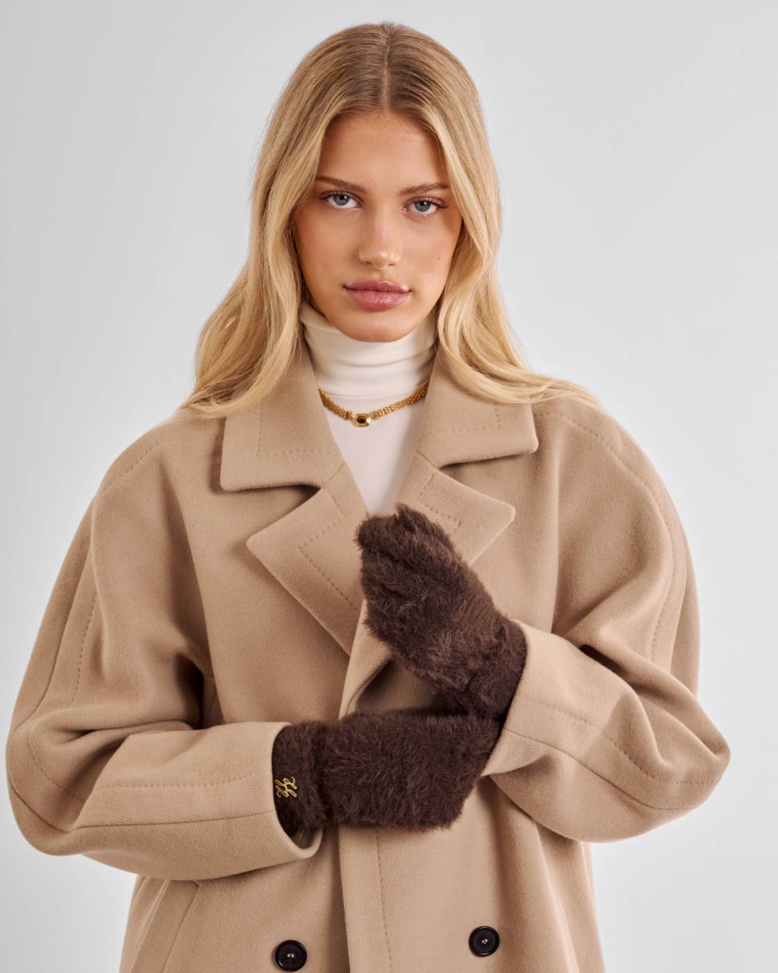 Gift Boxed Soft Knitted Gloves - Chocolate