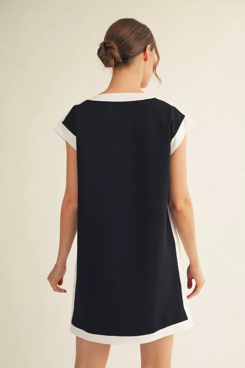 V-Neck Shift Dress - Black/White