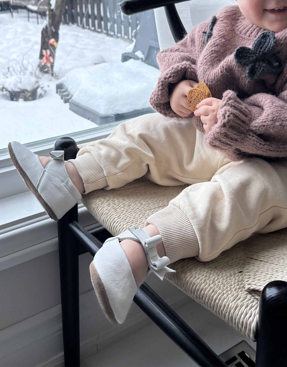 Sofia First Kicks White