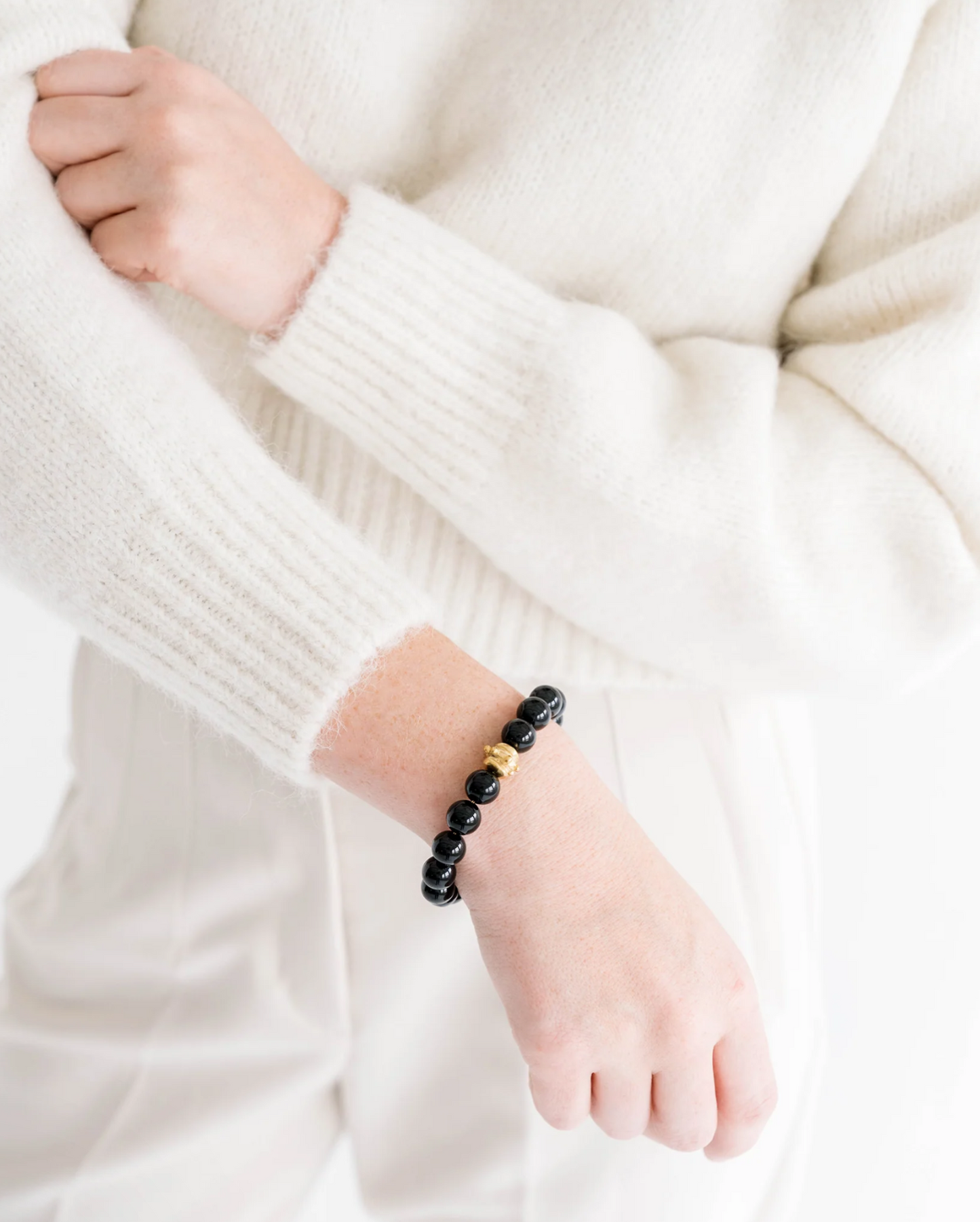 Onyx Gold Toggle Bracelet