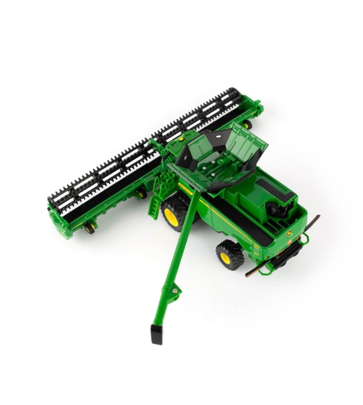 X9 1100 Tracked Combine