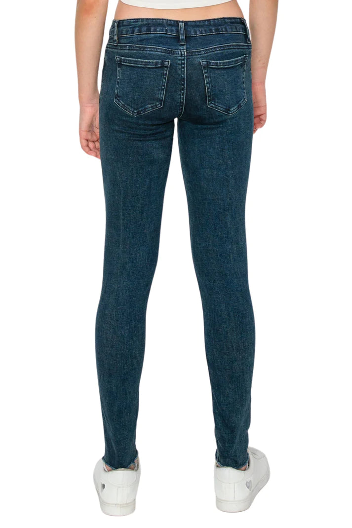 Diane Skinny Jean w Fray Hem