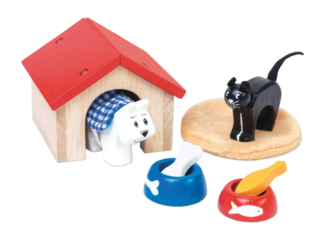 Wooden Pet Set