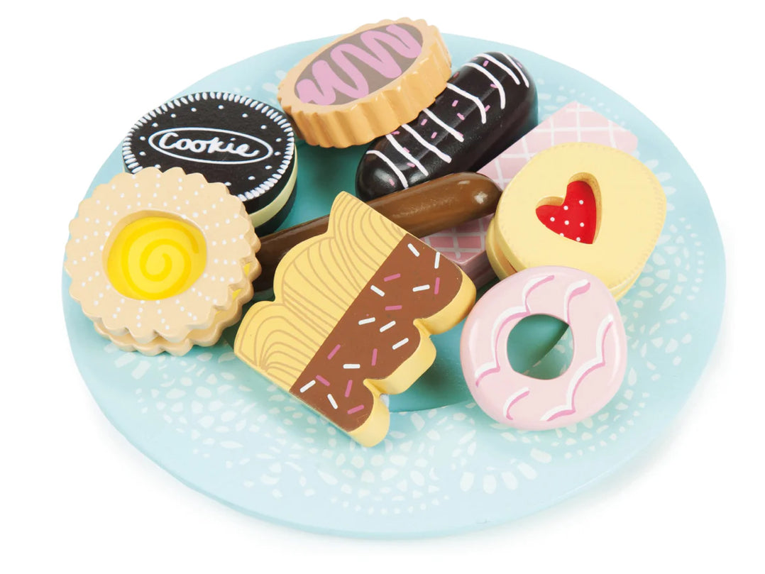 Wooden Biscuits & Plate Set
