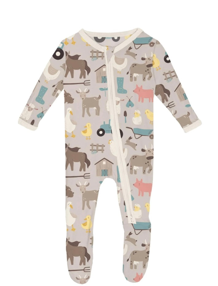 Latte Morning on the Farm Footie