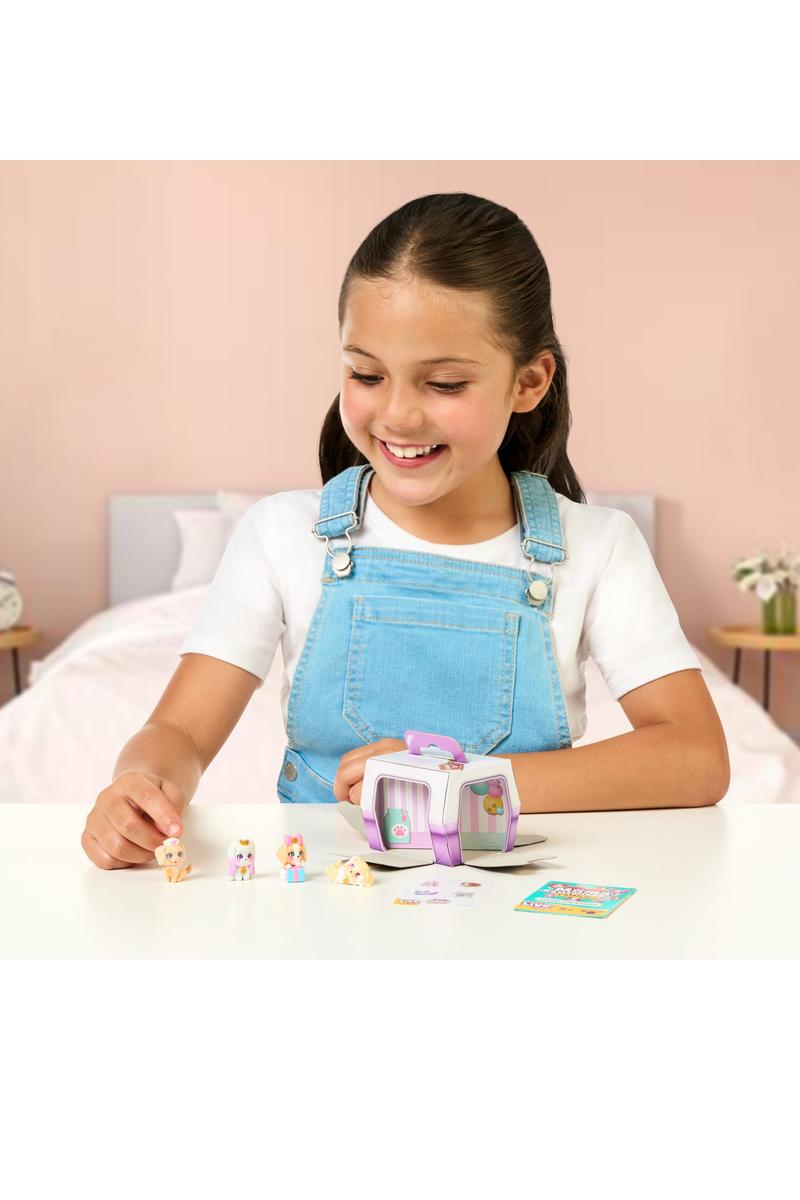 LLP Mama Surprise Families Adoption Pack