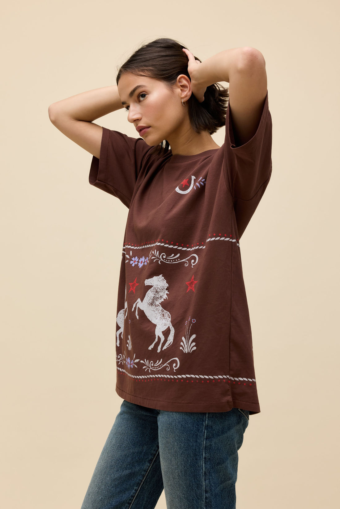 FLORAL HORSE PATTERN MERCH TEE