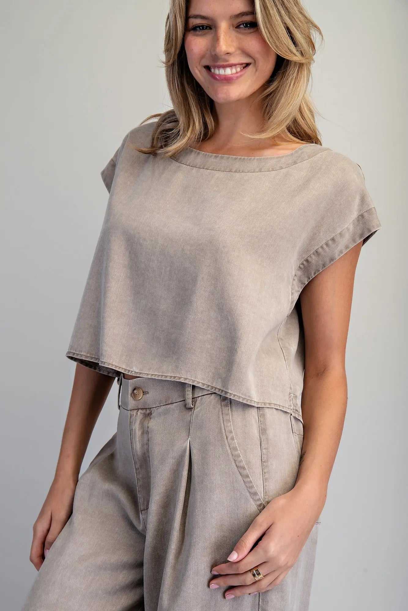 Button Back Crop Top - Hazelnut