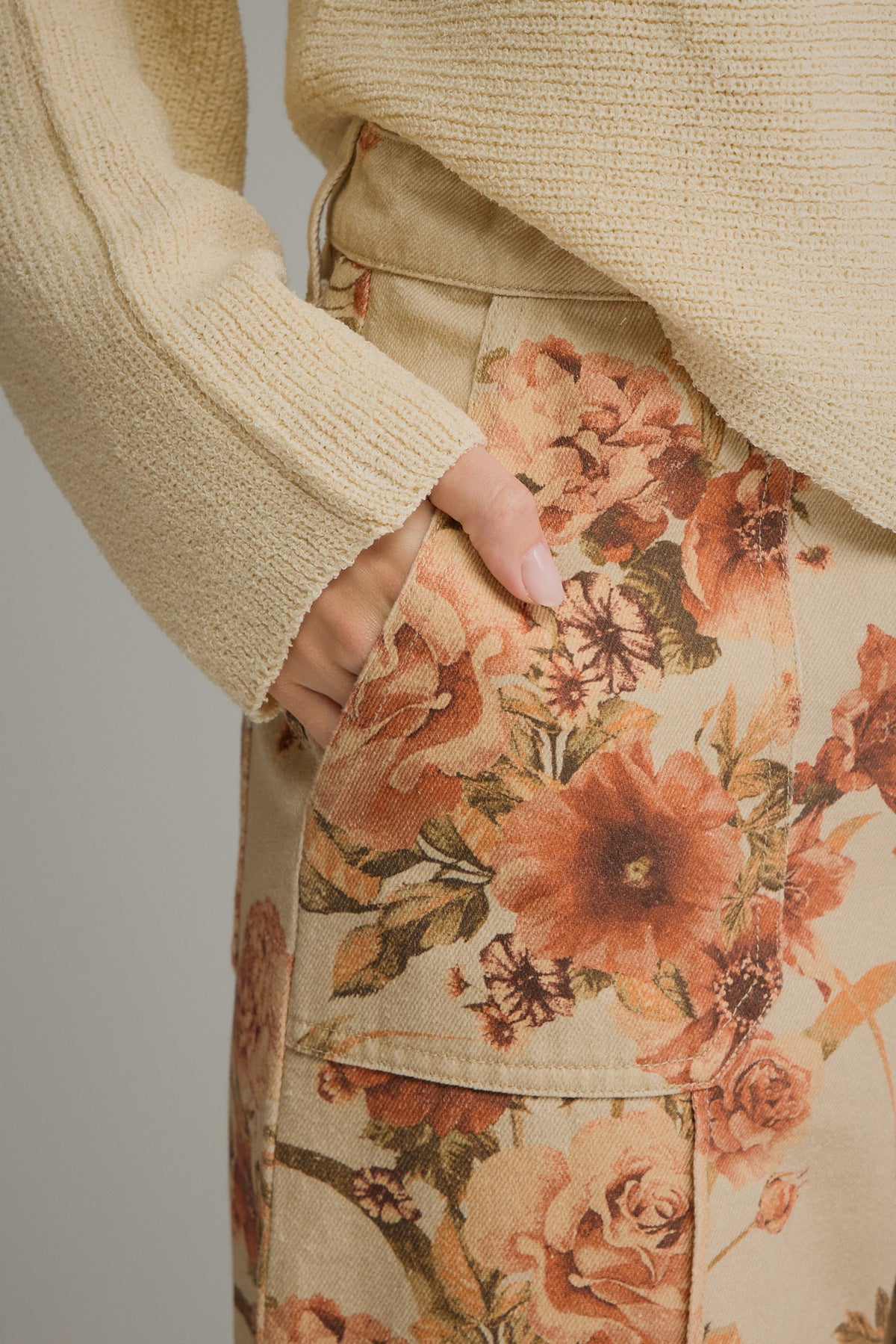 Wide Leg Floral Pant - Taupe