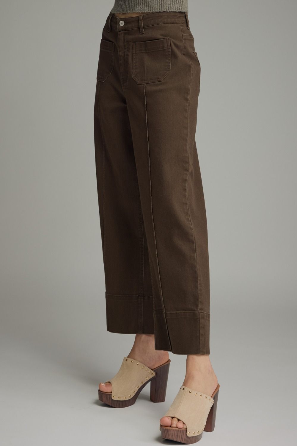 Front Pocket Pleated Pant