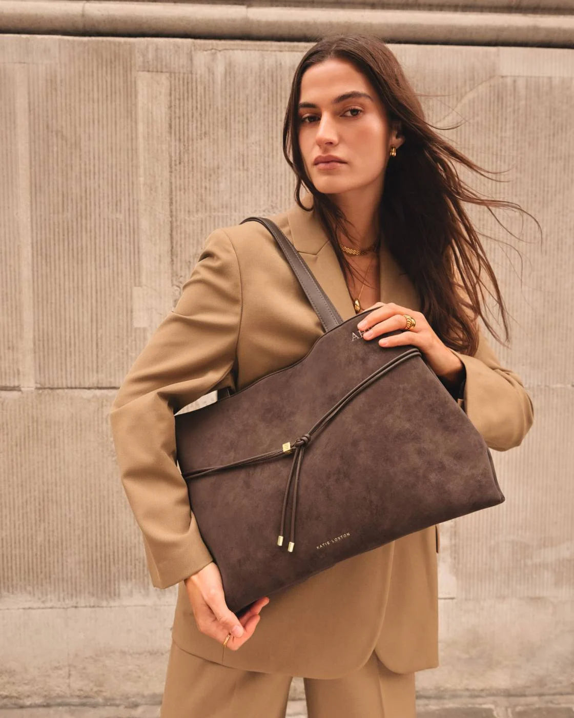 Lori Suedette Tote Bag in Bitter Chocolate