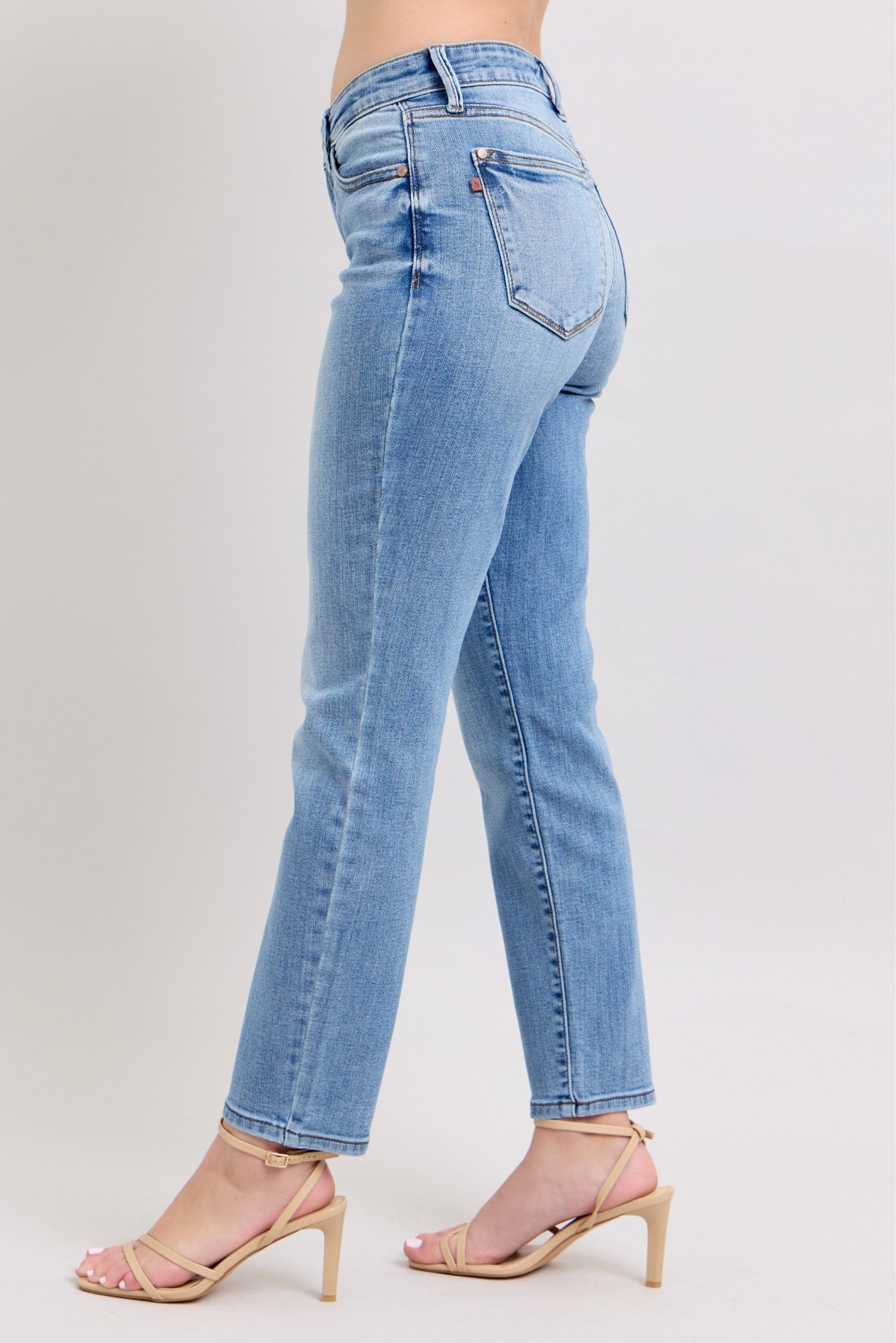 Mid Rise Vintage Wash Slim Fit With Cell Phone Pocket