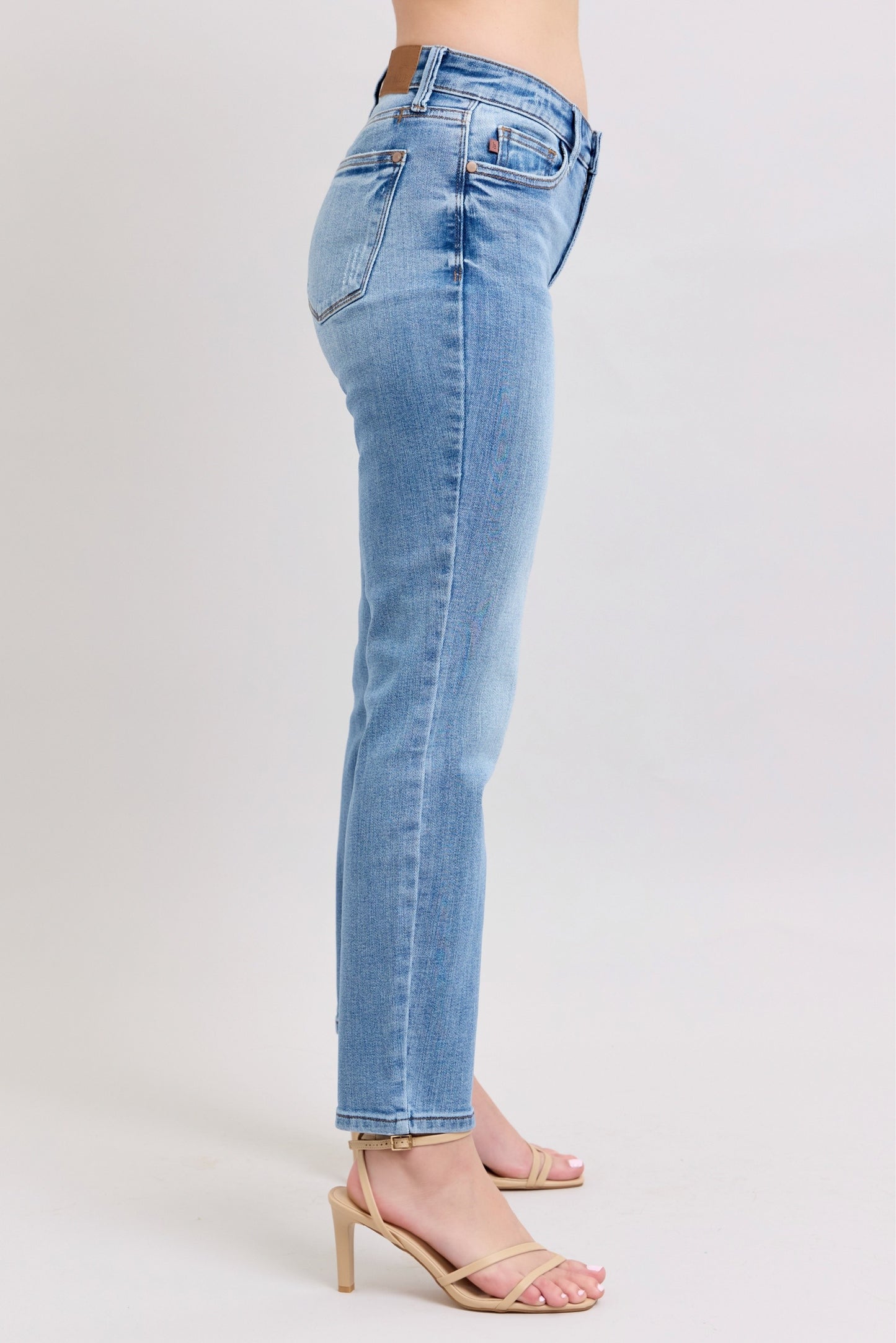 Mid Rise Vintage Wash Slim Fit With Cell Phone Pocket