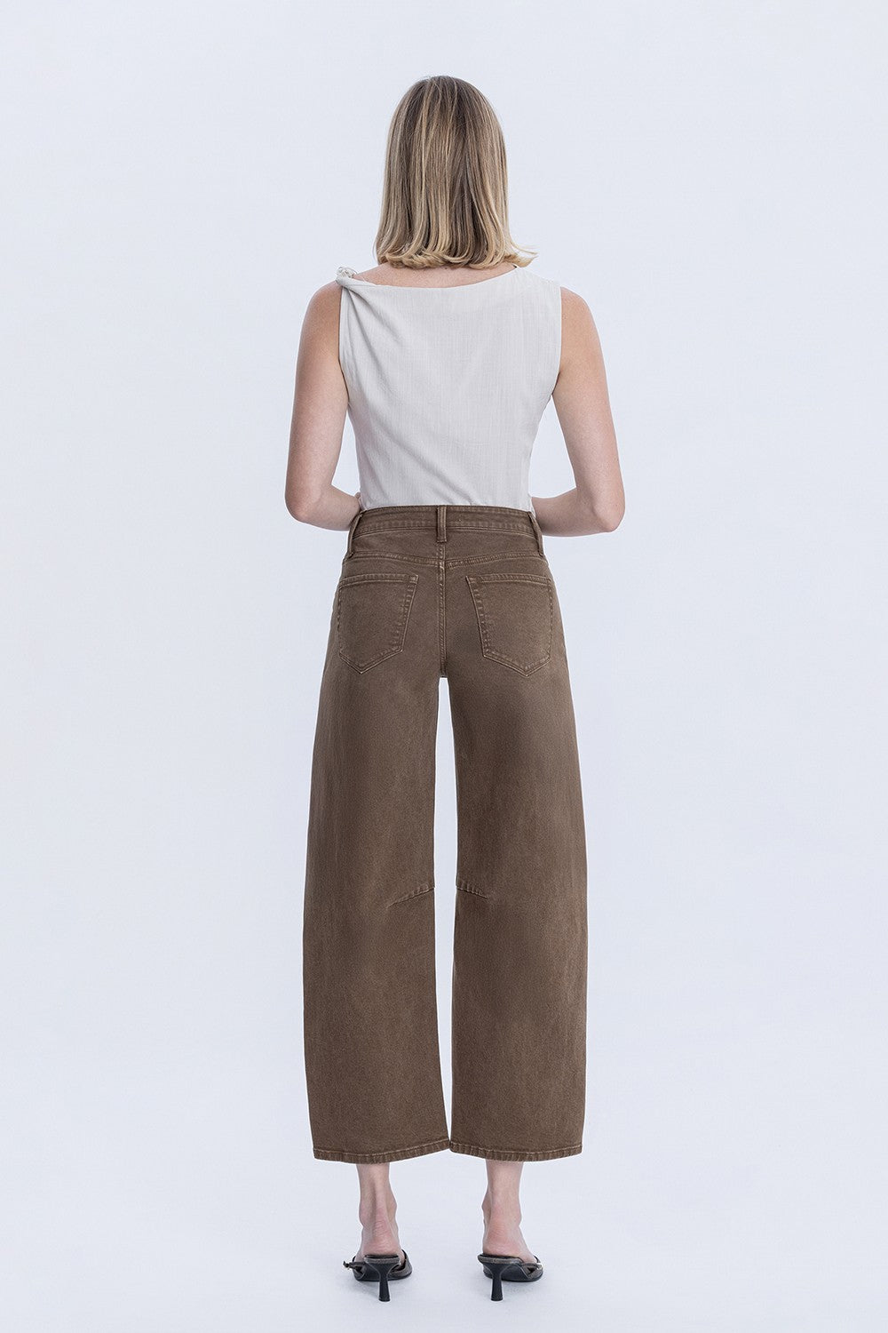 High Rise Barrel Jean In Coffee