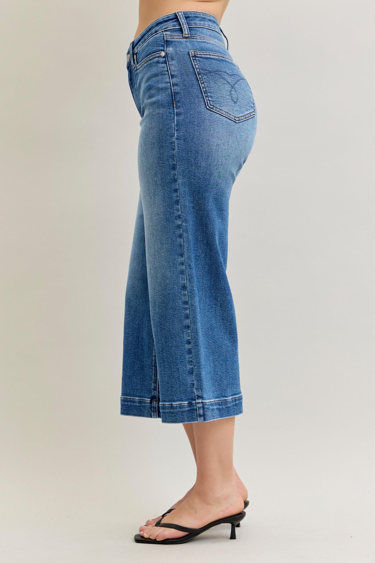Mid Rise Wide Crop Vintage Jean