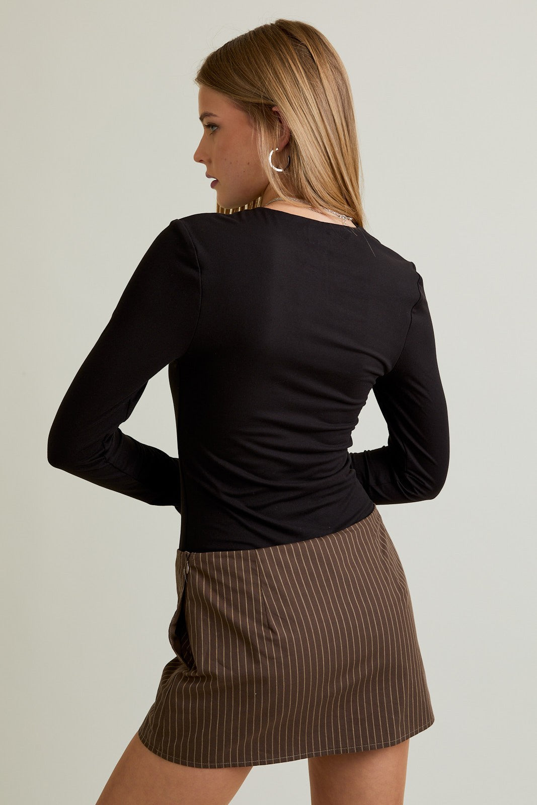 Round Neck Long Sleeve Bodysuit In Black