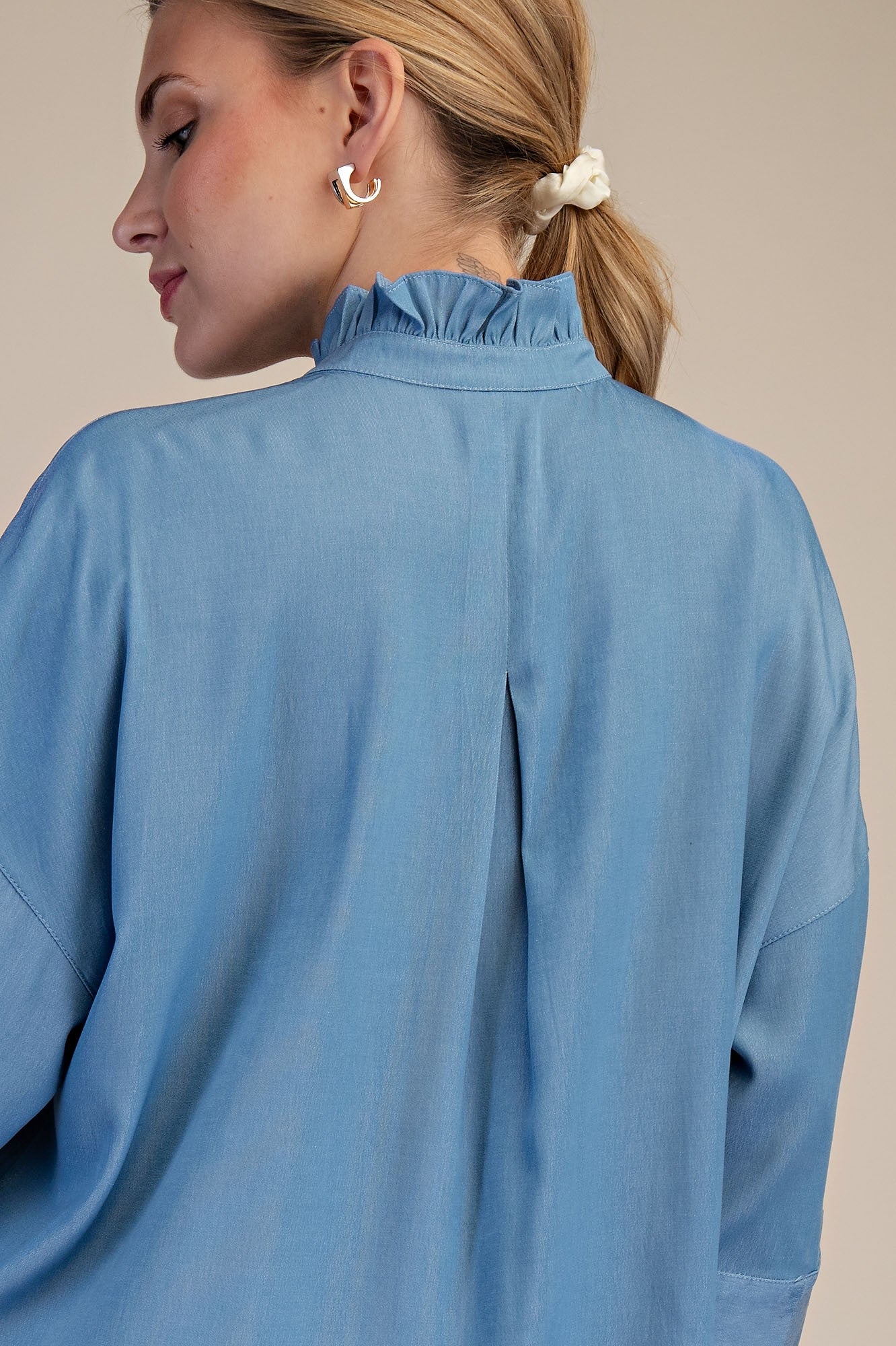 Ruffle V-neck Wide Short Sleeves Shirt - Sky
