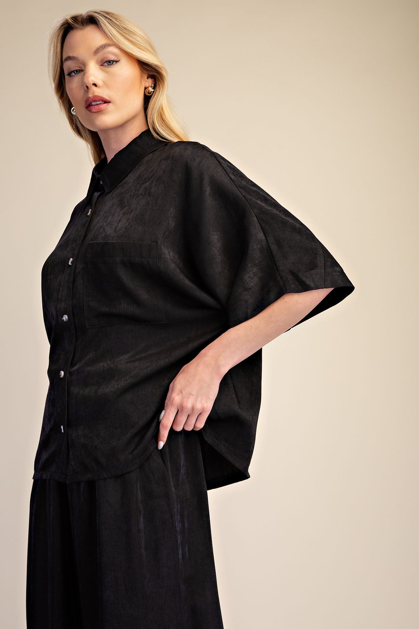 Button Down Flowy Top - Black