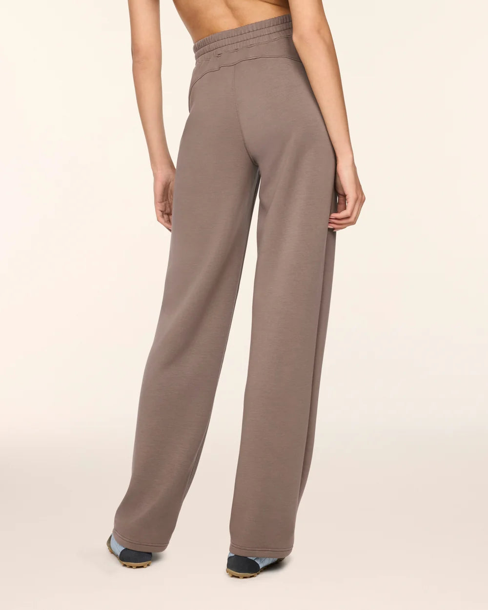 SPANX AirEssentials®
Straight Leg Pant - Ironstone