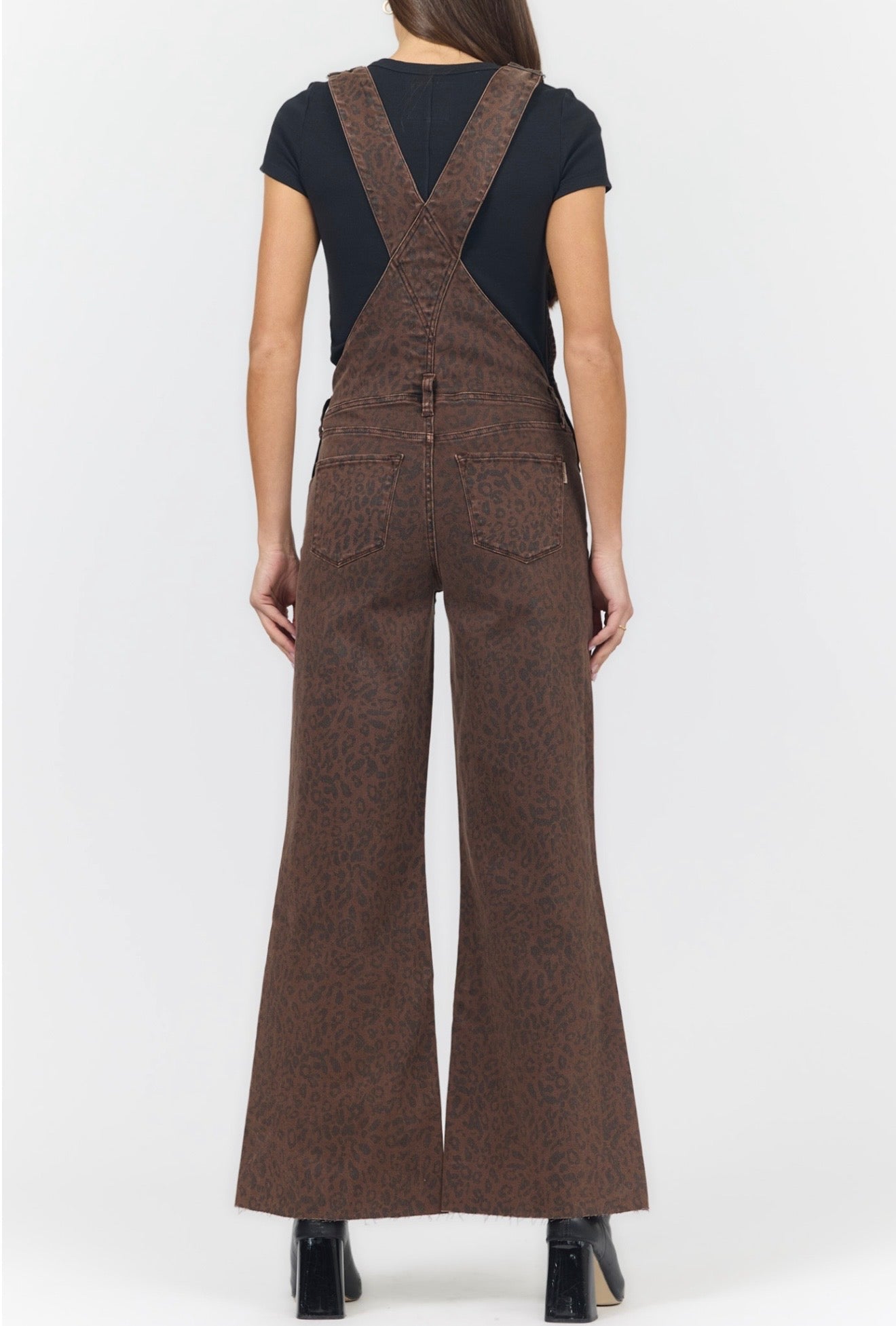 Fiona Overall - Brown Leopard