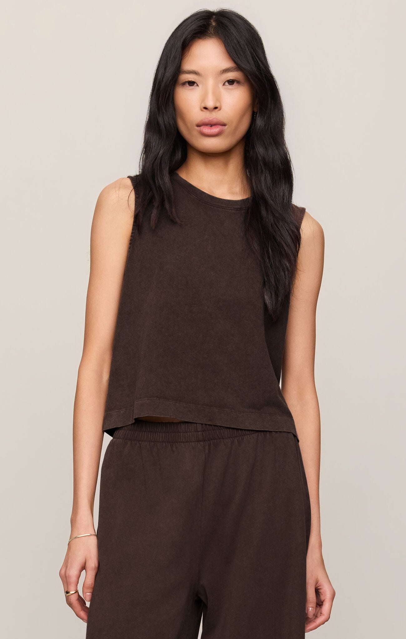 Sloane Jersey Muscle Tank Dark Chocolate