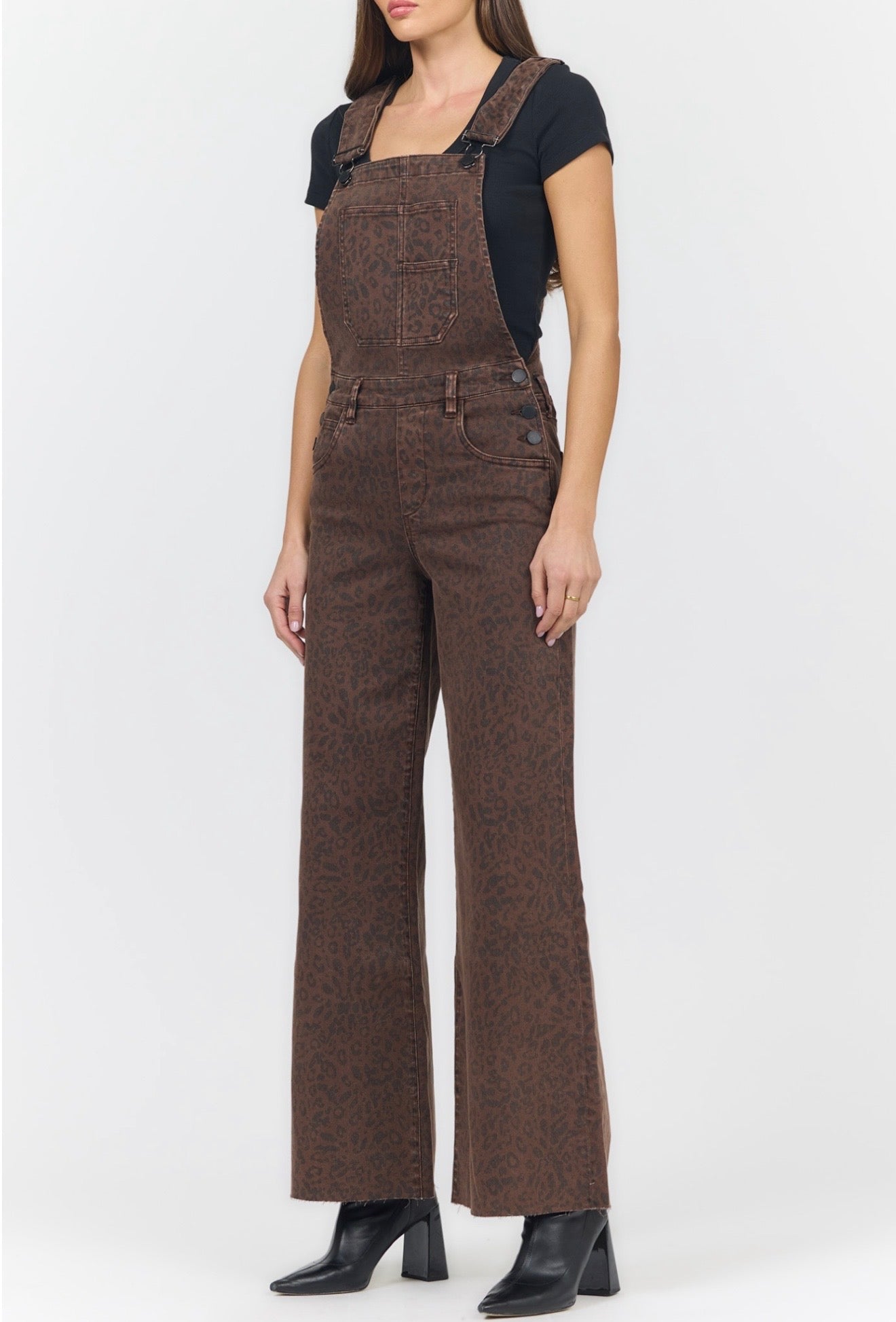 Fiona Overall - Brown Leopard