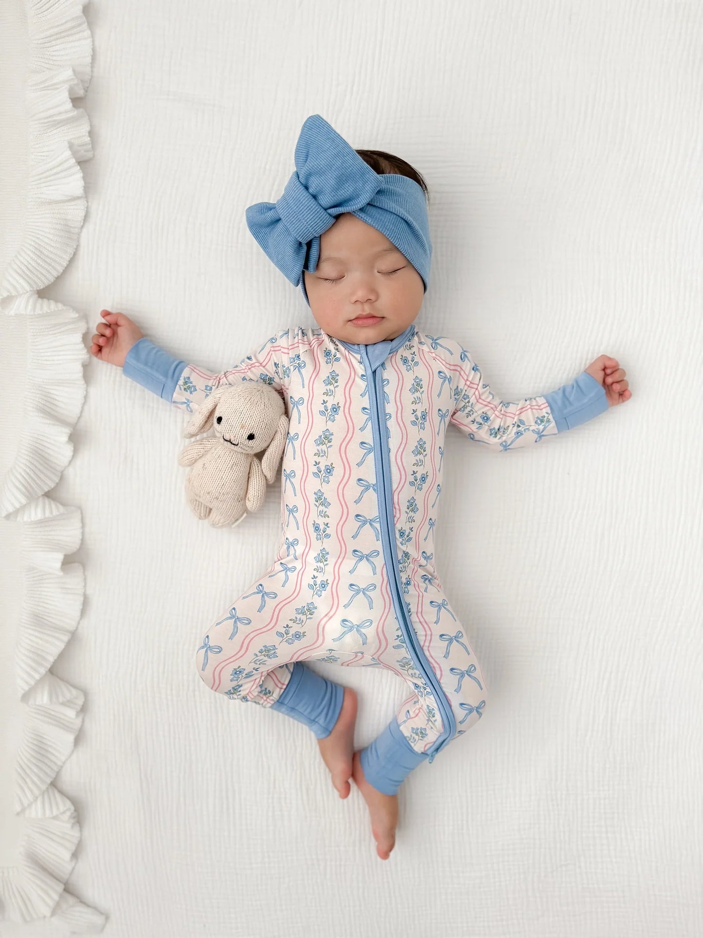 Amelia Bow Zipper Footie