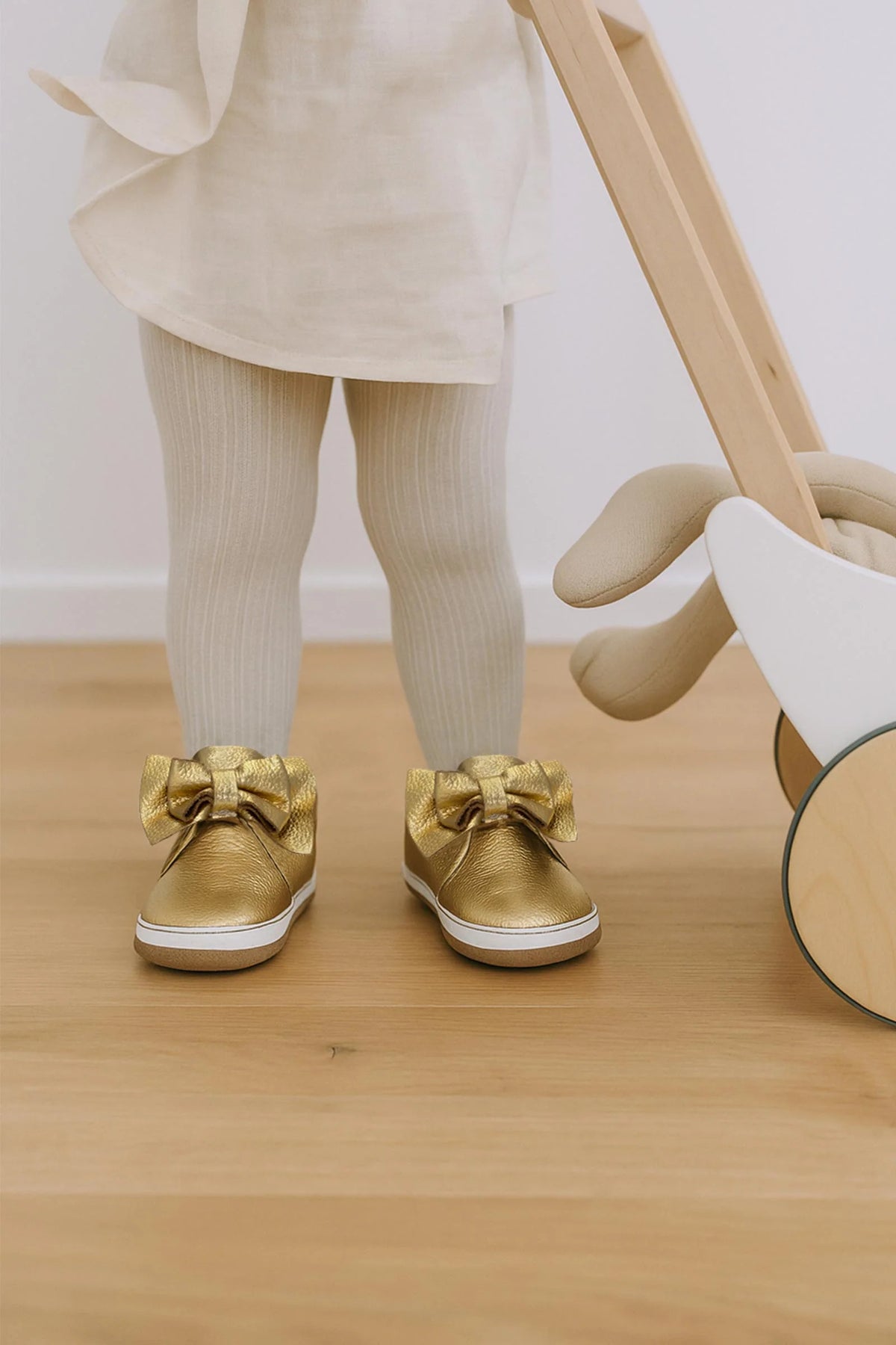 Aria First Kicks Gold