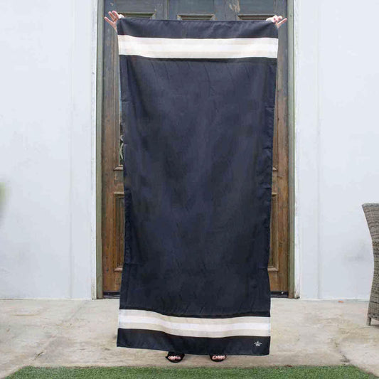 Curaco Beach Towel In Black