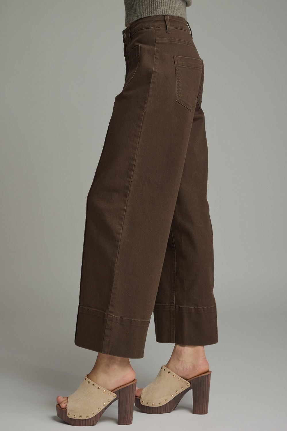 Front Pocket Pleated Pant