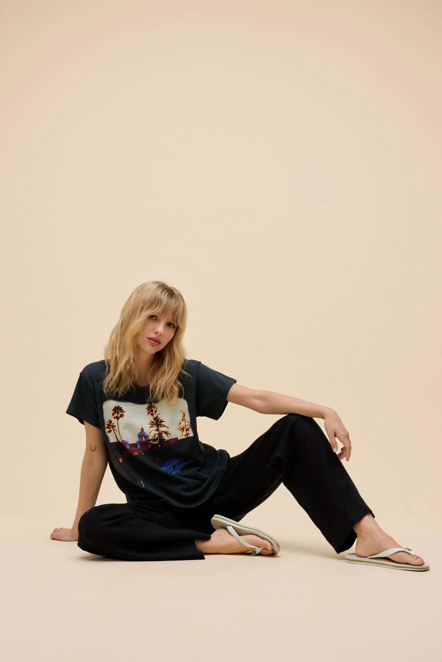 Eagles Hotel California Reverse GF Tee