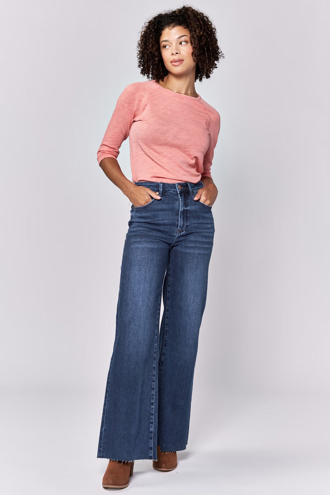 Fiona Wide Leg Jean - Star Demand