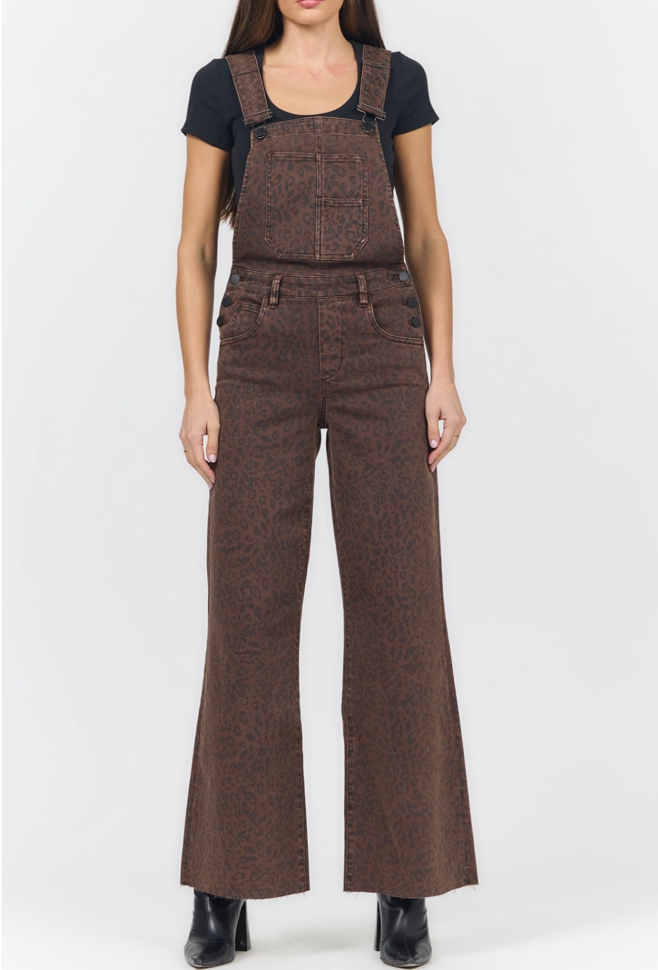 Fiona Overall - Brown Leopard