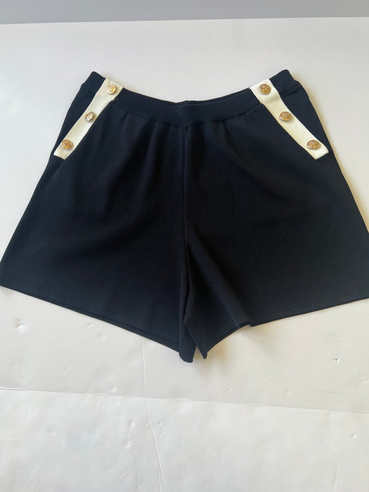 Button Block Knit Shorts