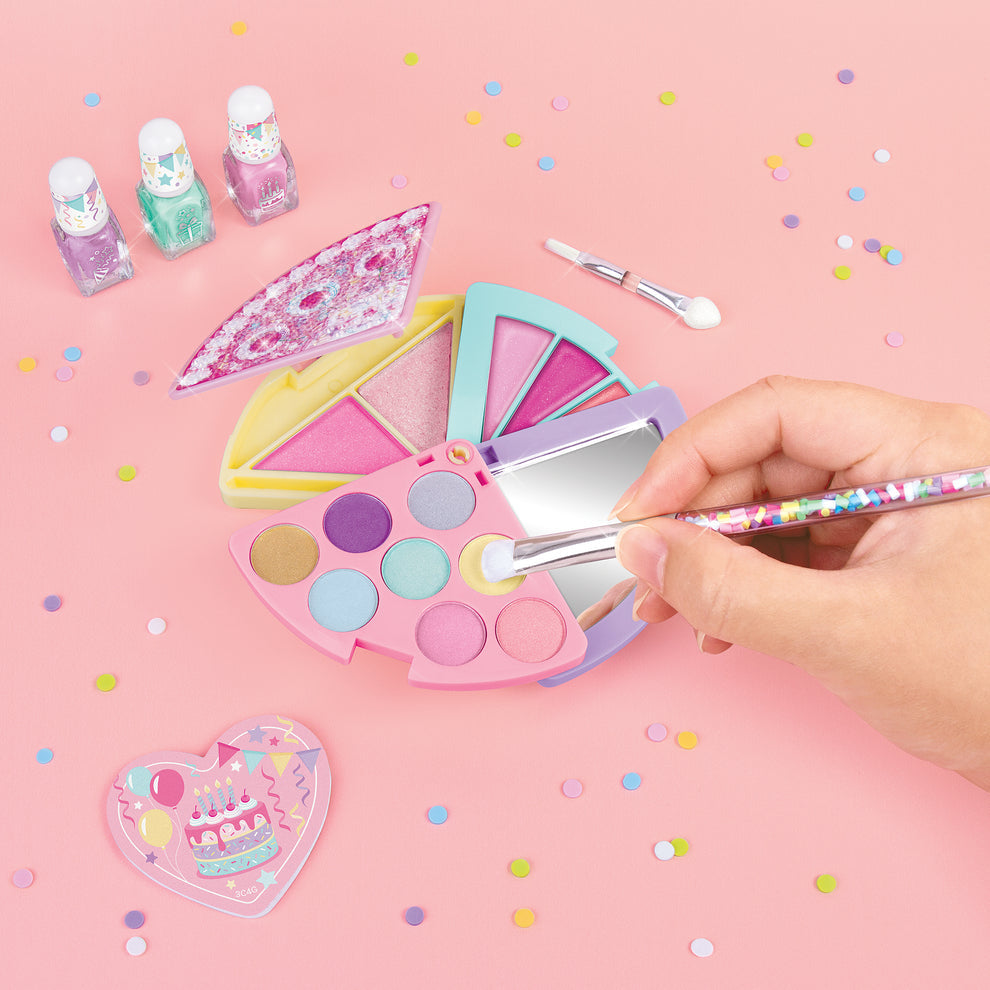 That Take The Cake! Cosmetic Palette