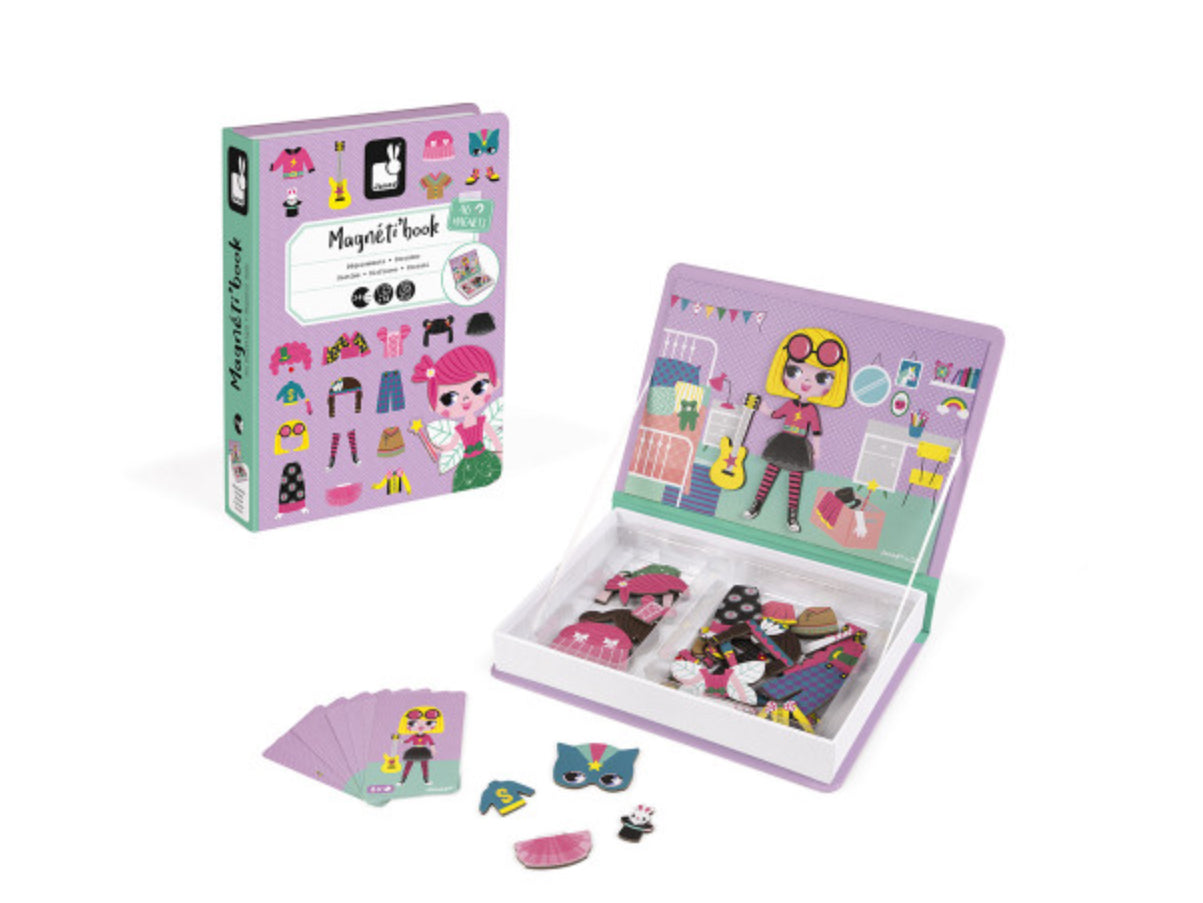 Magneti’book Girls Costumes
