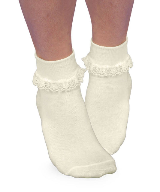Pearl White Simplicity Lace Socks