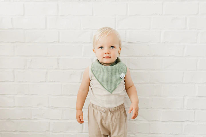 Peanut Bib Set