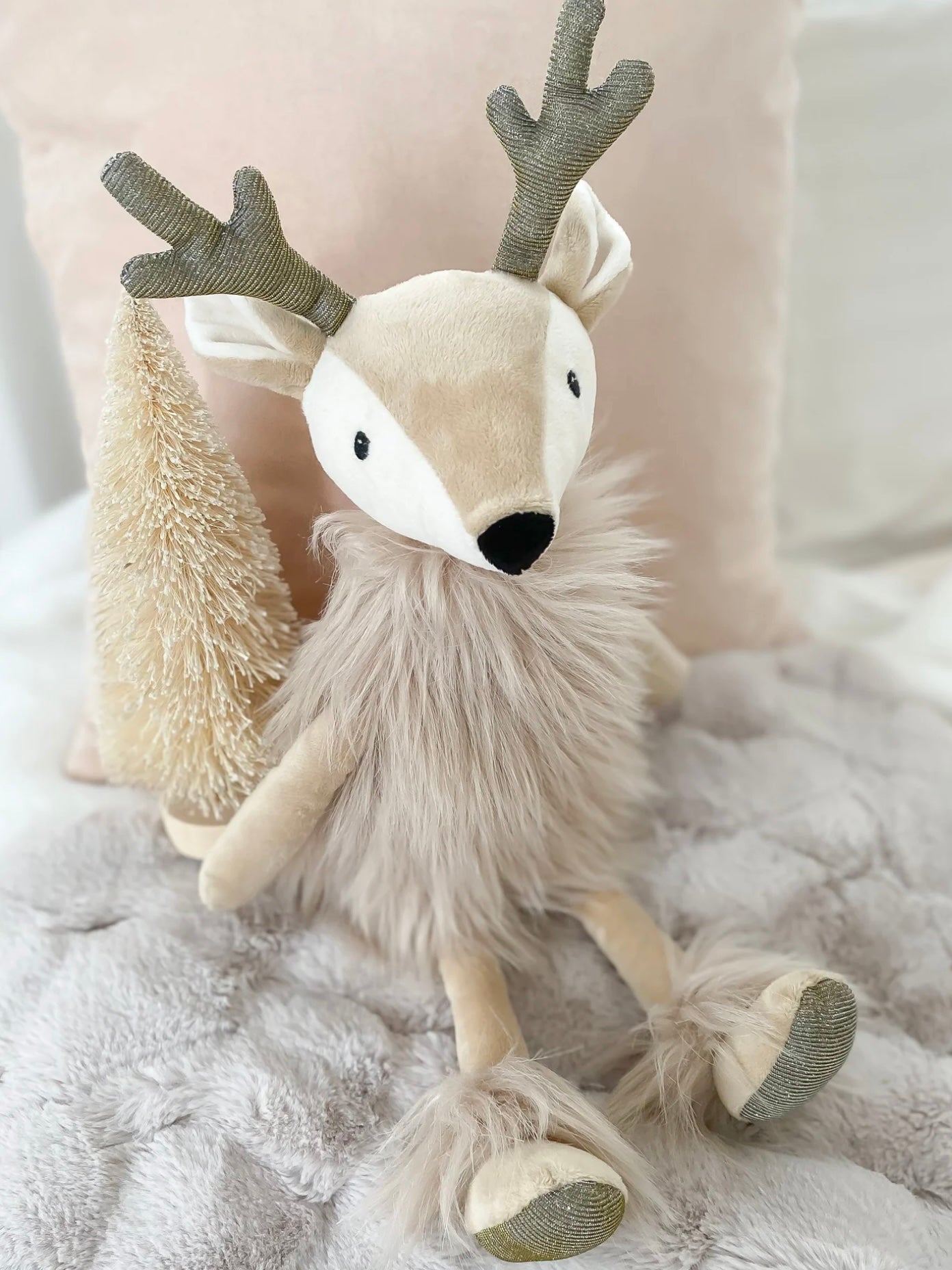 Taupe Ivey Reindeer