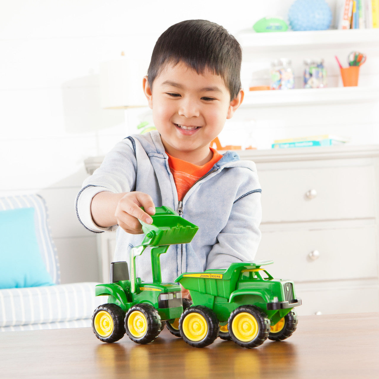 Dump Truck & Tractor Set