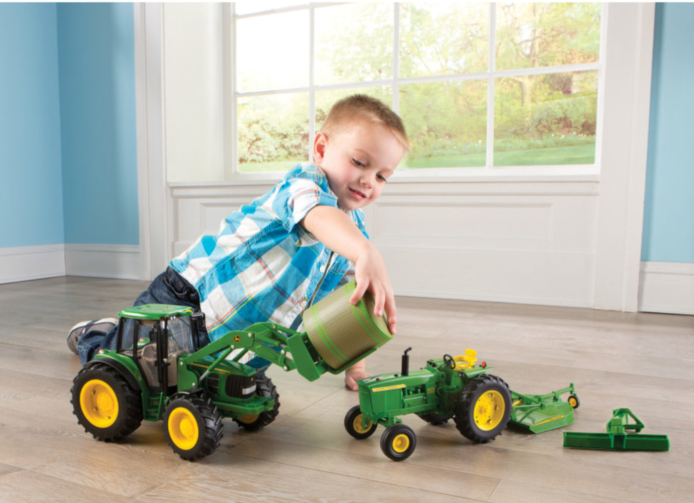 7330 Tractor - Bale Loader & Round Bale