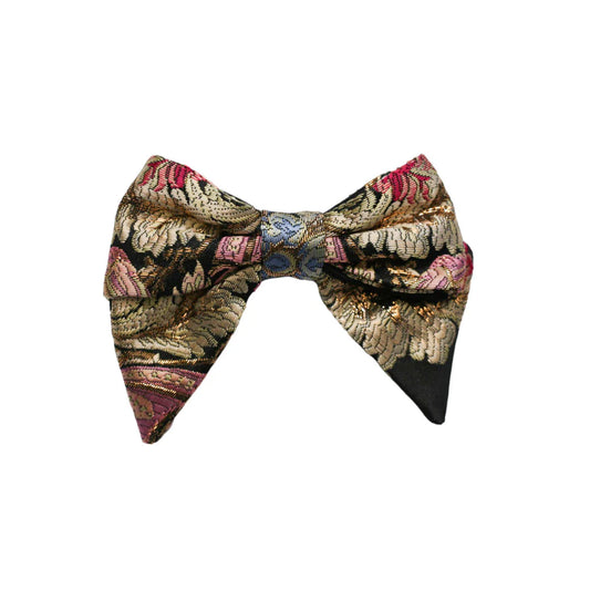 Classic Bow Tapestry