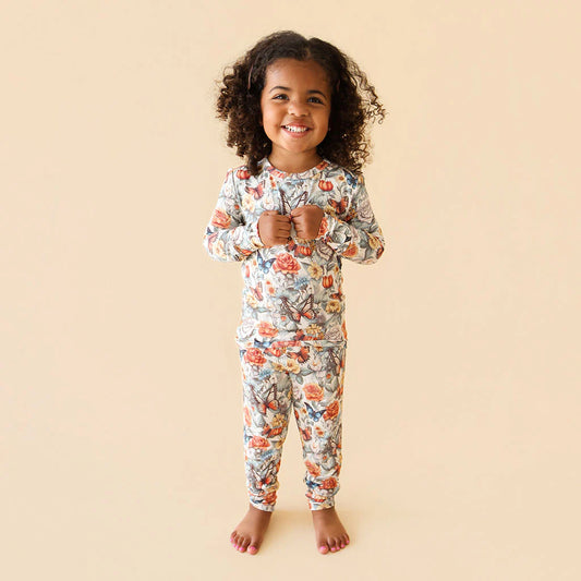Mariposa Classic Pajama Set