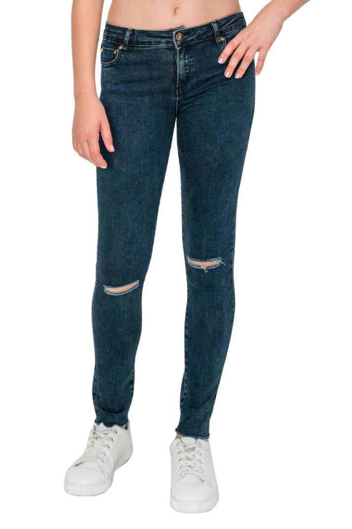 Diane Skinny Jean w Fray Hem