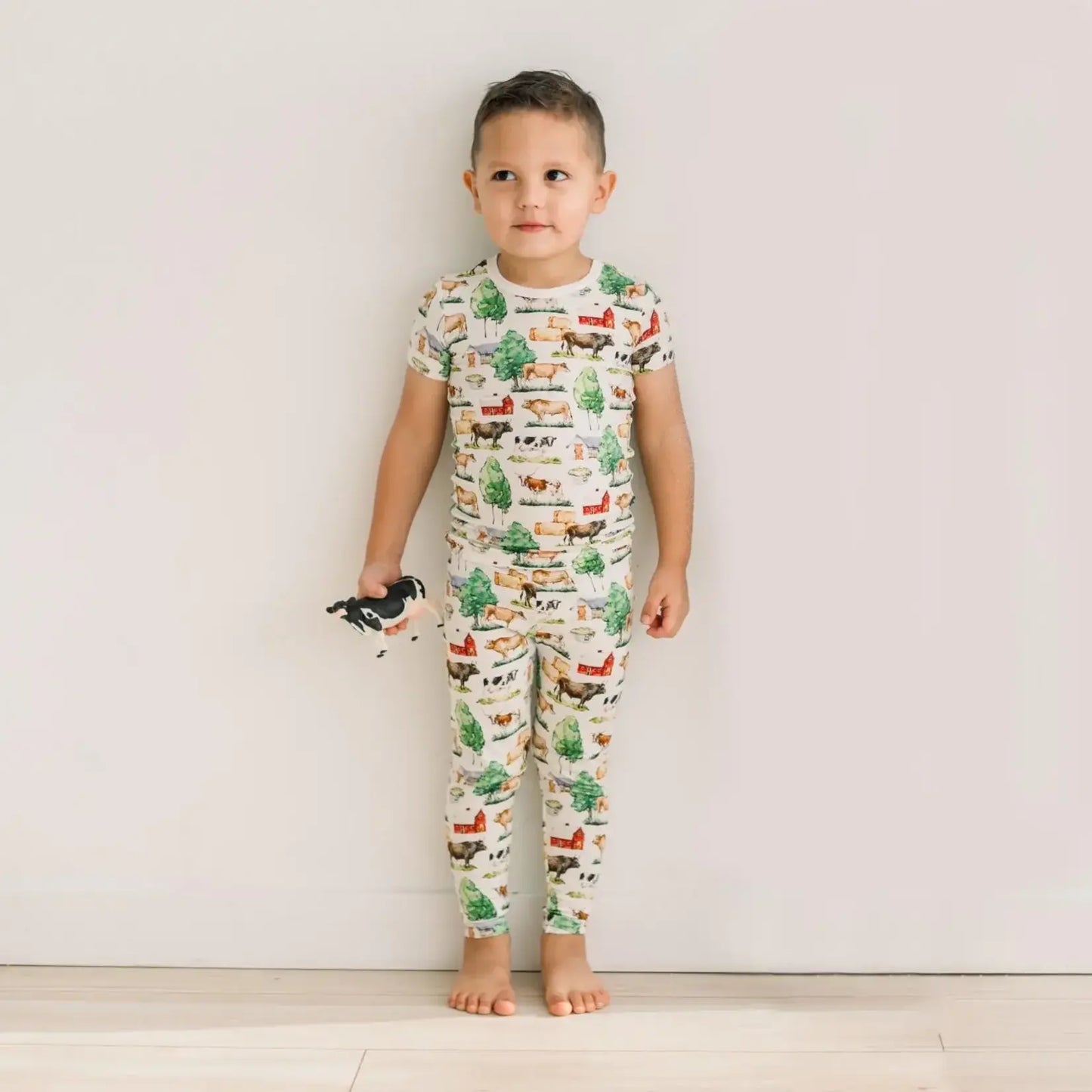 Natural Grazing Cows Print Short Sleeve Pajama Set