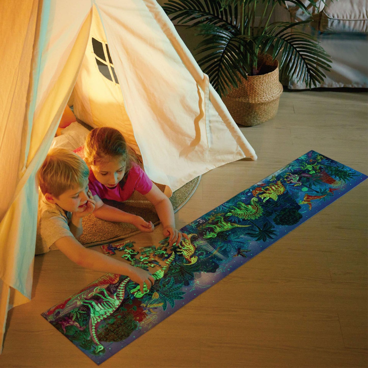 Dinosaurs Puzzle - Glow in the Dark!
