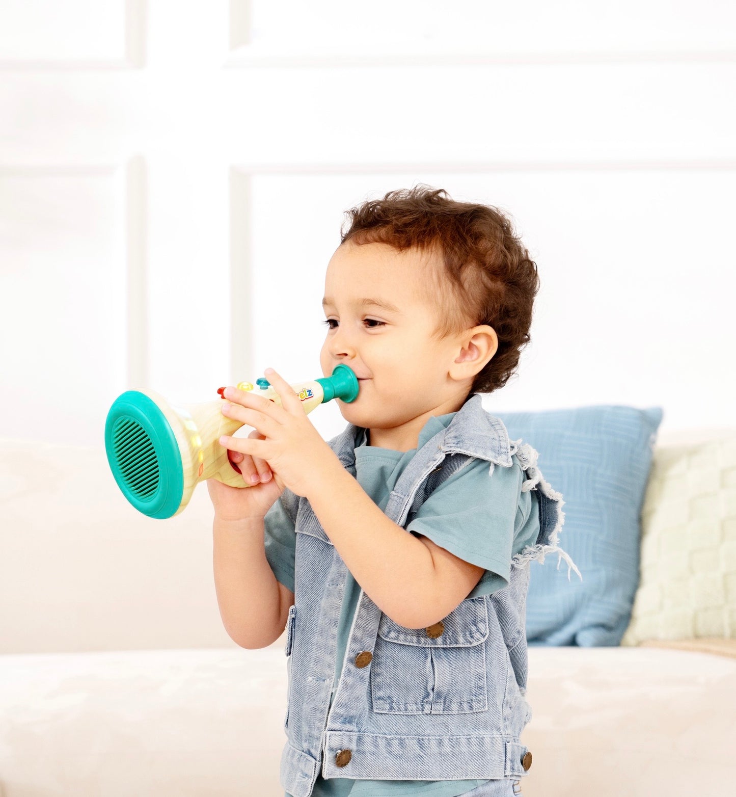 Musical Maestro Trumpet (Pixelz)