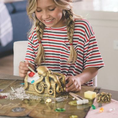 Dig It Up! Giant Pirate Discovery