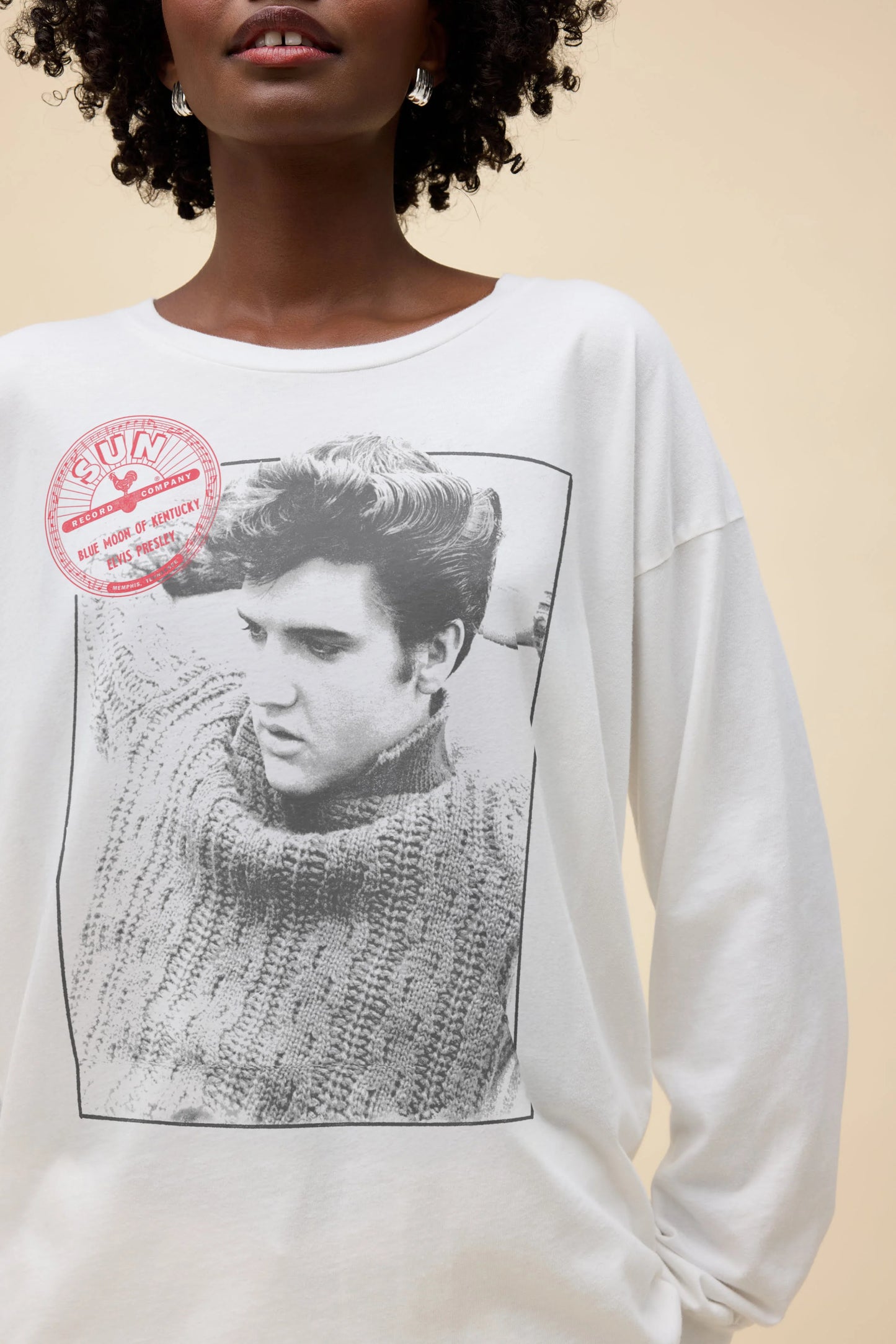 Sun Records X Elvis Relaxing Merch Long Sleeve Tee