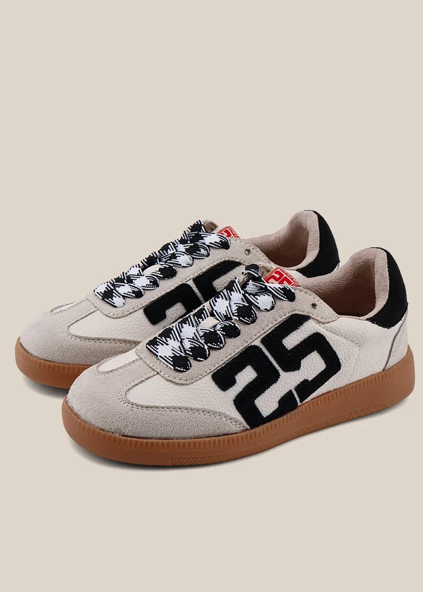 Retro 25 Black & White Mini